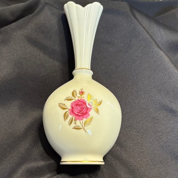Lenox Cream Vase with Pink Floral Motif - Picture 1 of 4